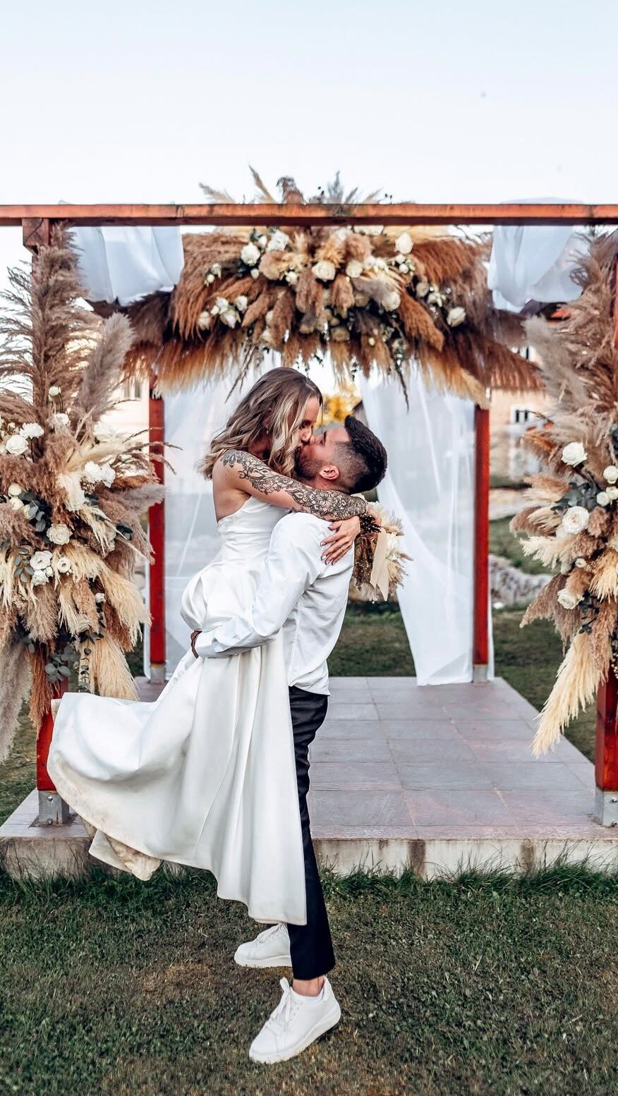 Instagram post from amoris.cz. This post is in position 1.